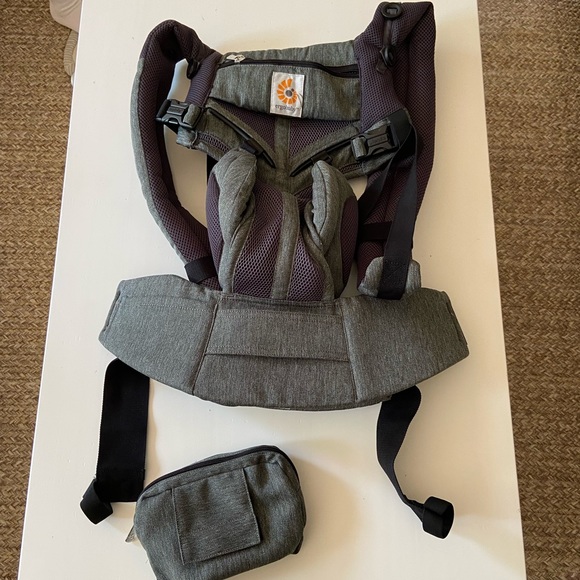 Ergobaby Other Ergo Baby Omni 36 Like New Only Worn Once Smoke Free